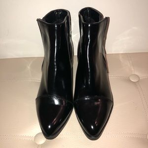 Black Pointed Toe Boots